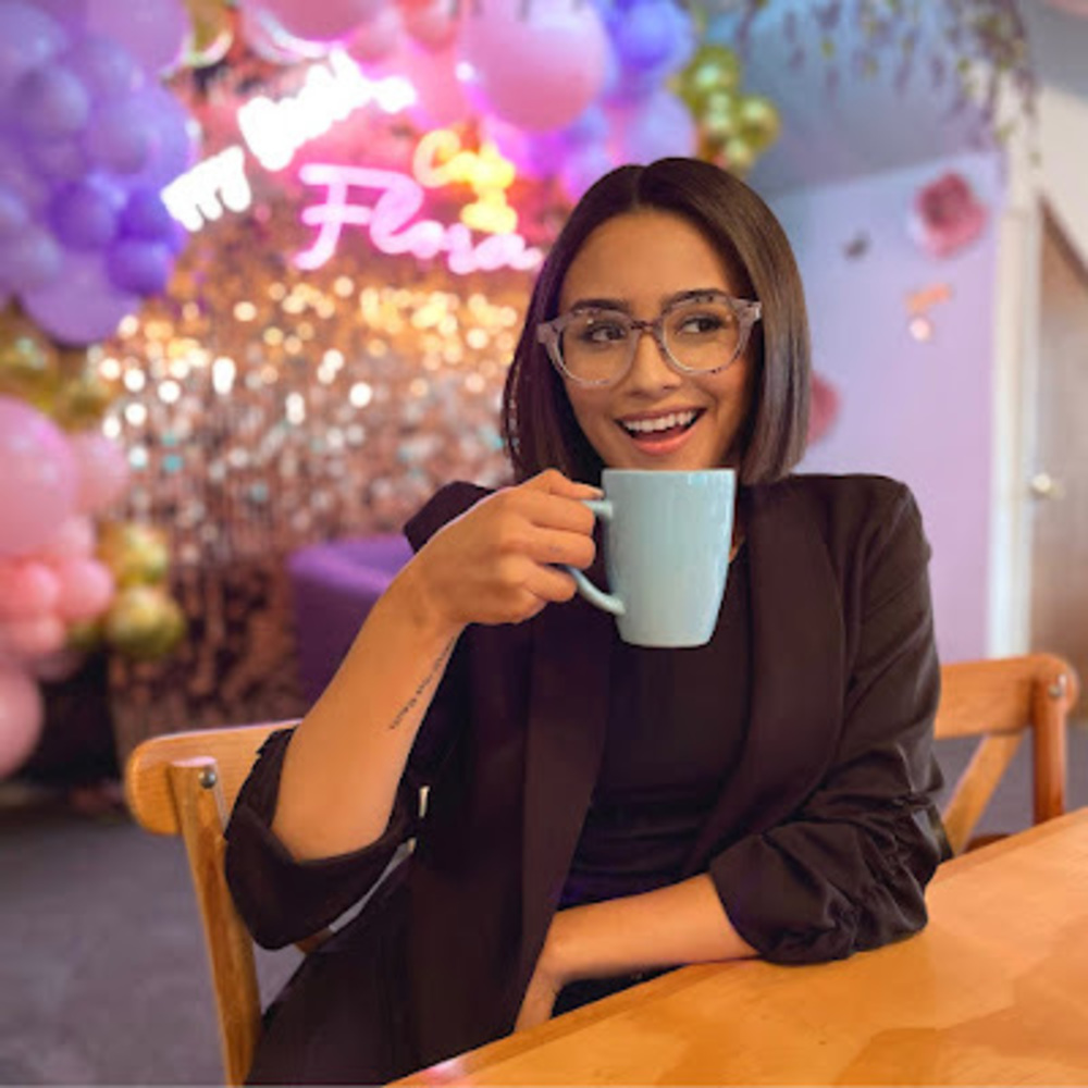 Meet your Posher, Vanessa
